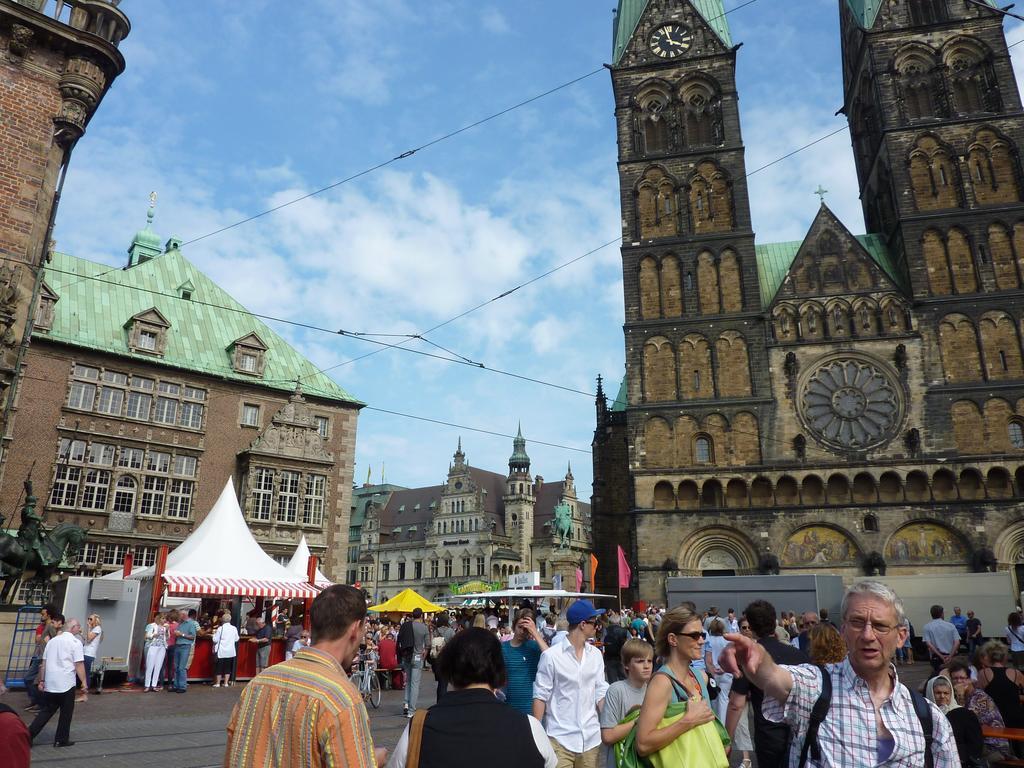 Gasthaus Hotel Bremen Bagian luar foto