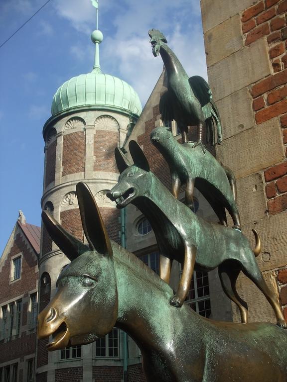 Gasthaus Hotel Bremen Bagian luar foto